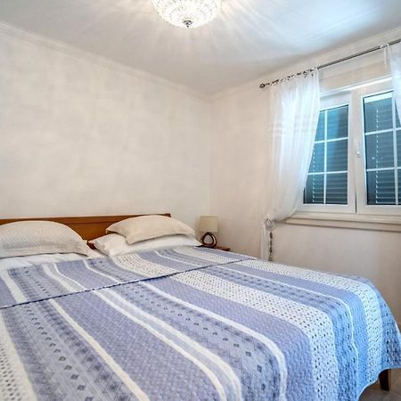 Apartments Inn Baska Voda Bagian luar foto