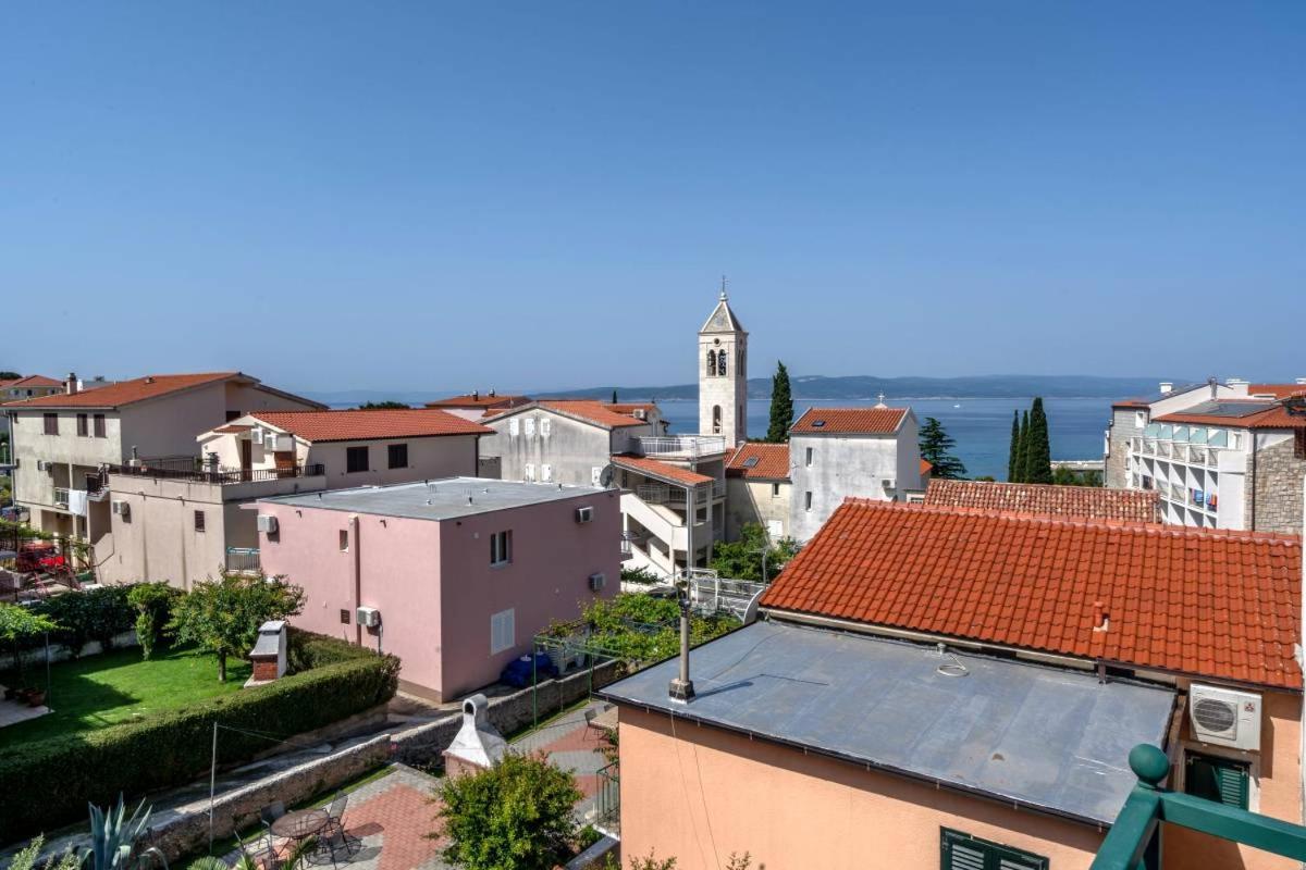 Apartments Inn Baska Voda Bagian luar foto